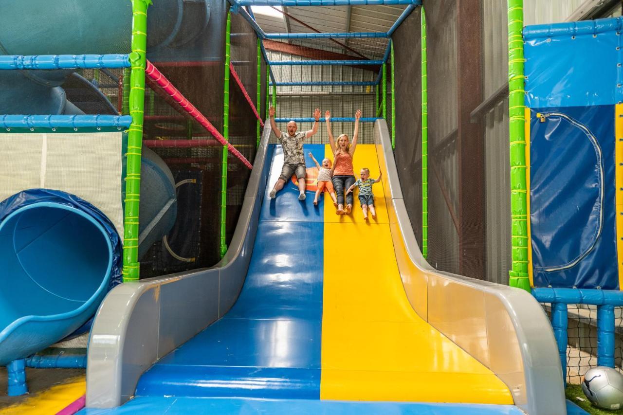 Camping Country Park Touquin - Site Officiel - Next To Disneyland Paris ภายนอก รูปภาพ